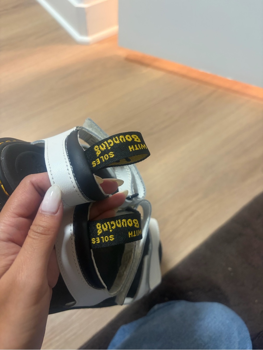 Dr Marten Soft Air Cushioned Sandals - Picture 6 of 8